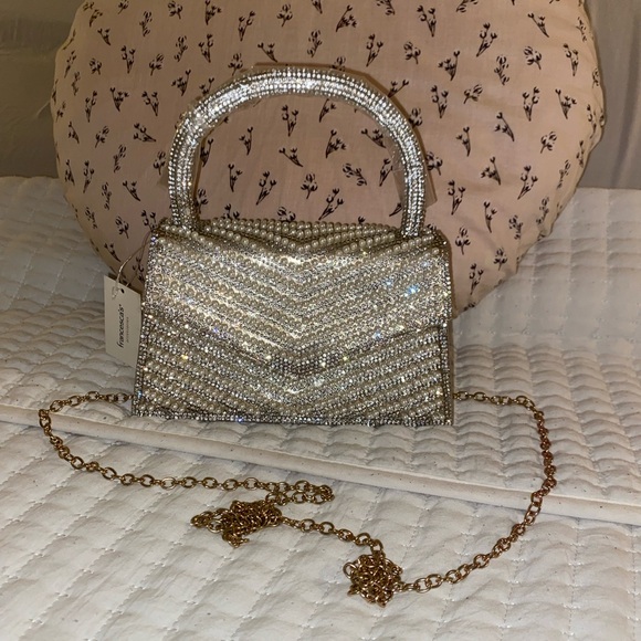 NWT Francesca’s Pearl & Rhinestone Embellished Gold Formal Purse - Picture 2 of 12